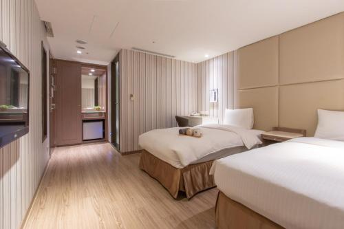 ห้องมาตรฐาน เตียงแฝด (Standard Twin Room)